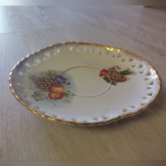 Vintage Pineapple Fruit Theme  Porcelain Tea Saucer Plate - Picture 8 of 9